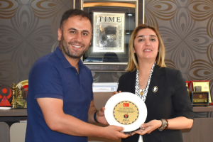 GENÇLİK GİRİŞİM VE EĞİTİM DERNEĞİNDEN UGC GAZİANTEP TEMSİLCİSİ ASLI ASLAN EMEKTAR'A ZİYARET