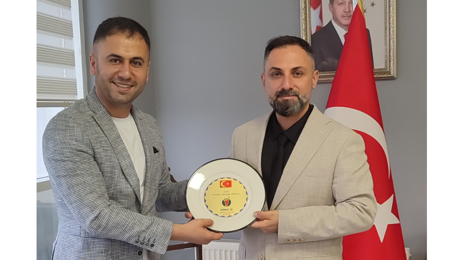 GAZİANTEP BÜYÜKSEHİR BELEDİYESİ EĞİTİM, GENÇLİK VE SPOR DAİRE BAŞKANI'NA HAYIRLI OLSUN ZİYARETİ