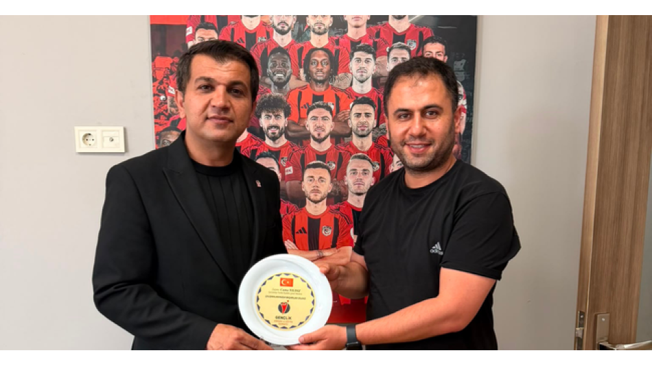 GENÇLİK GİRİŞİM VE EĞİTİM DERNEĞİ GAZİANTEP FUTBOL KLÜBÜ GENEL MÜDÜRÜNE ZİYARET